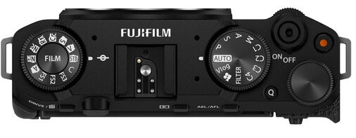 Fujifilm X-M5 Mirrorless Camera with XC 15-45mm F3.5-5.6 OIS PZ Lens (Black)