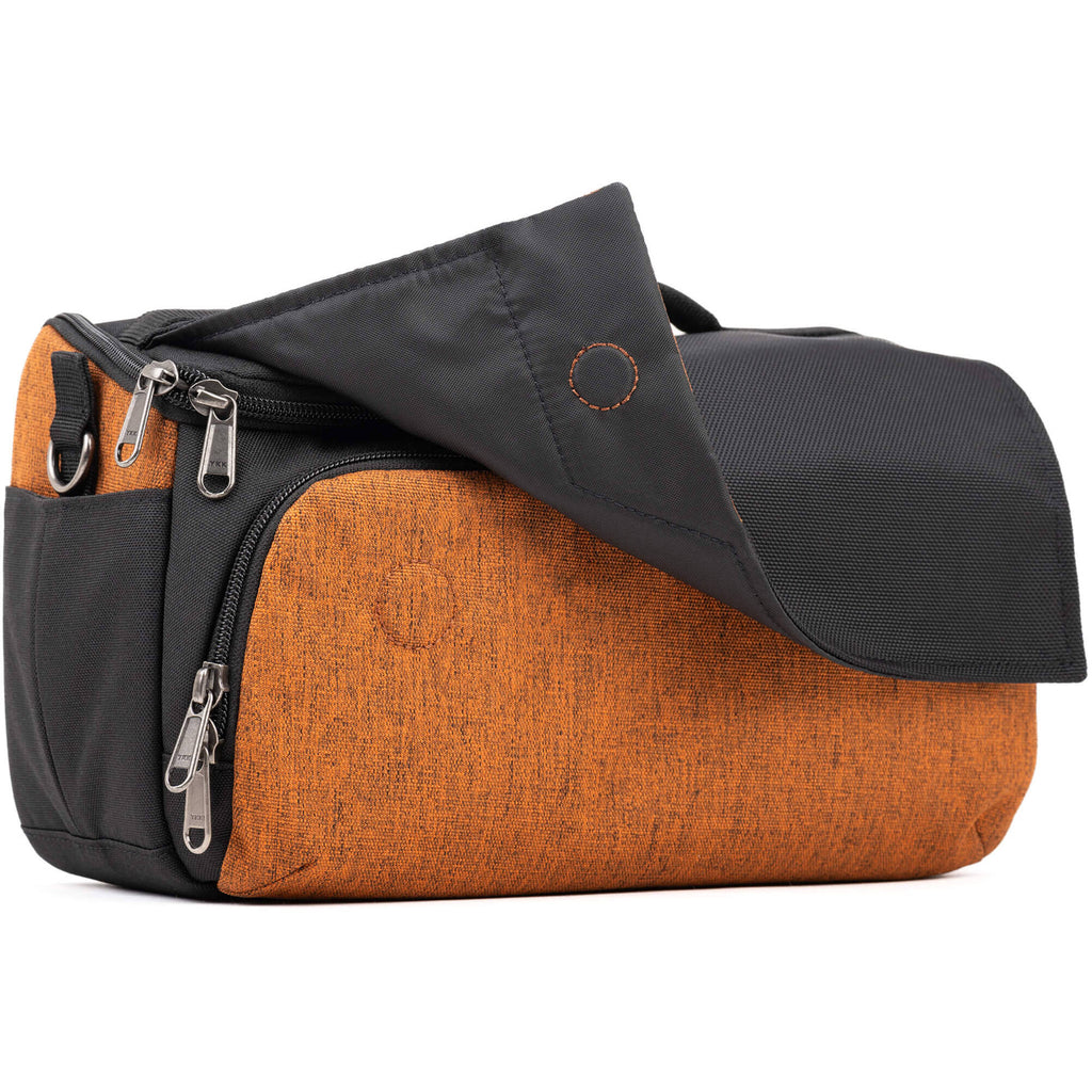 Think Tank Mirrorless Mover 25 V2 (Campfire Orange)