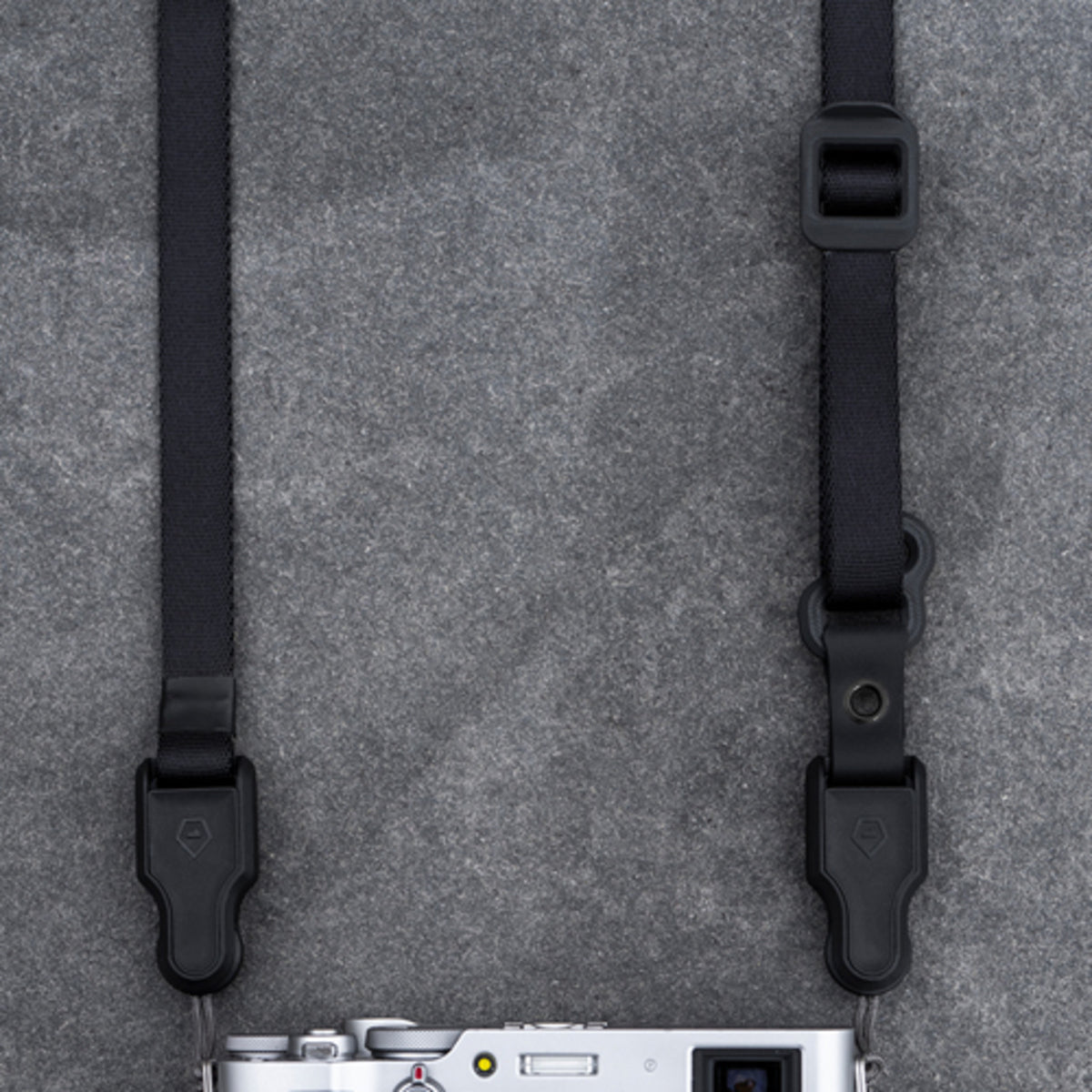 WANDRD Magnetic Camera Strap Lite (Black)