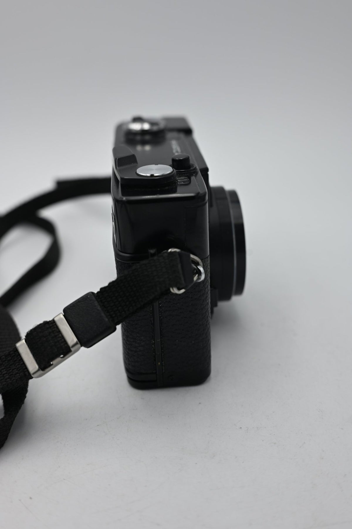 Used Minolta HI-MATIC AF2 35mm Film Camera