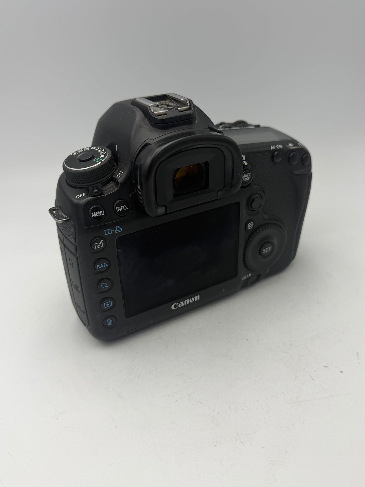 Used Canon 5D Mark III Body Only (257k Clicks)