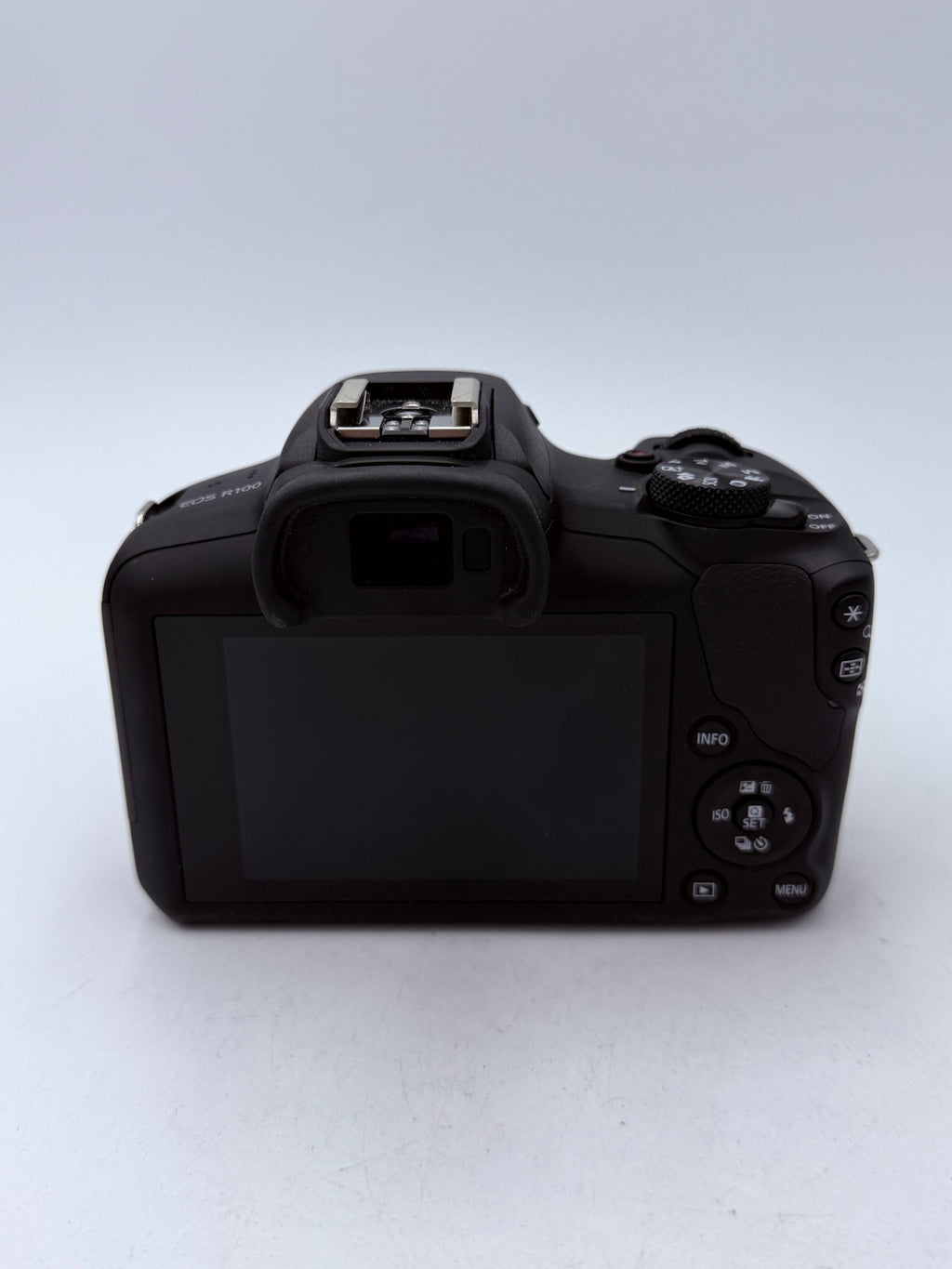 Used Canon R100 w/ RF-S 18-45mm f/4.5-6.3 IS STM Kit Lens