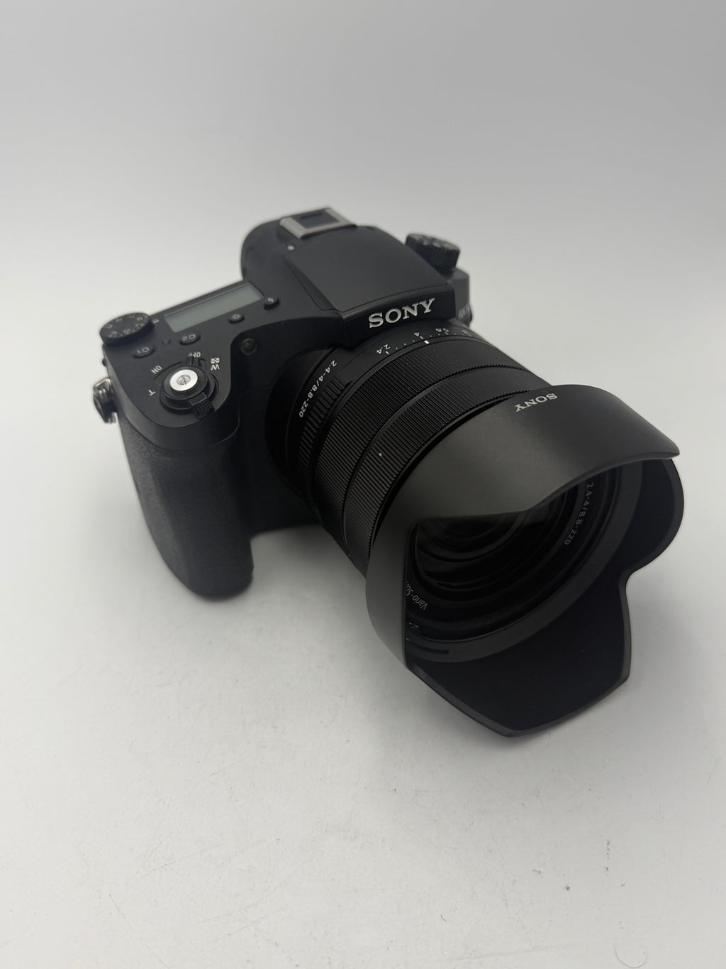 Used Sony RX10 IV