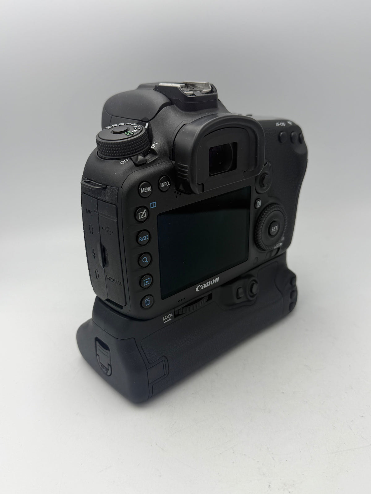 Used Canon 7D Mark II with Battery Grip (25k Clicks)