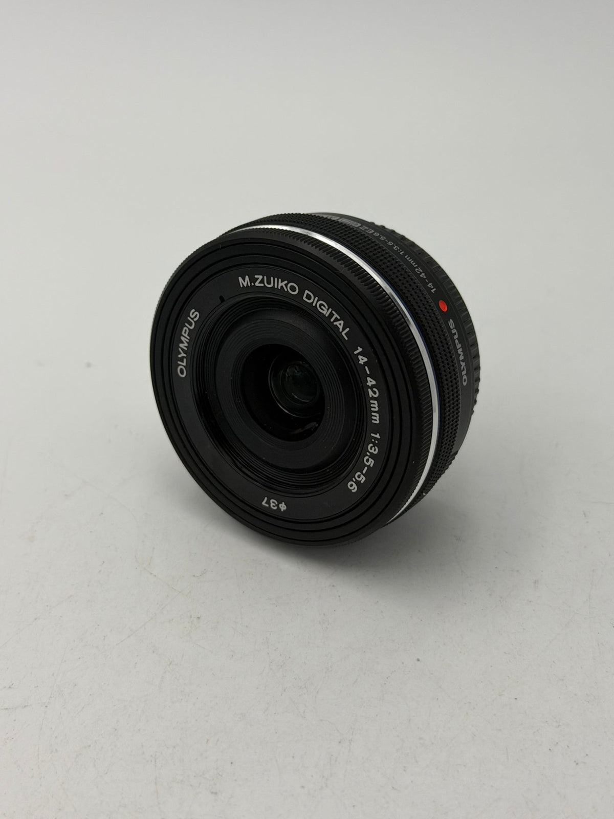Used Olympus M.Zuiko 14-42mm f3.5-5.6 EZ with Box