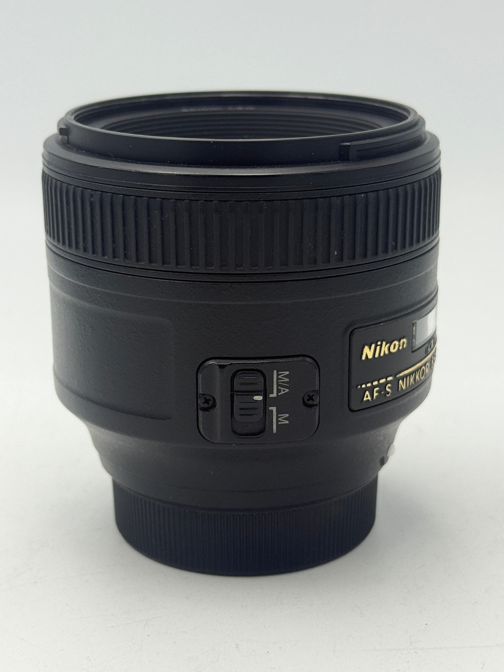 Used Nikon AF-S NIKKOR 85mm f/1.8 G Lens [Nikon F]