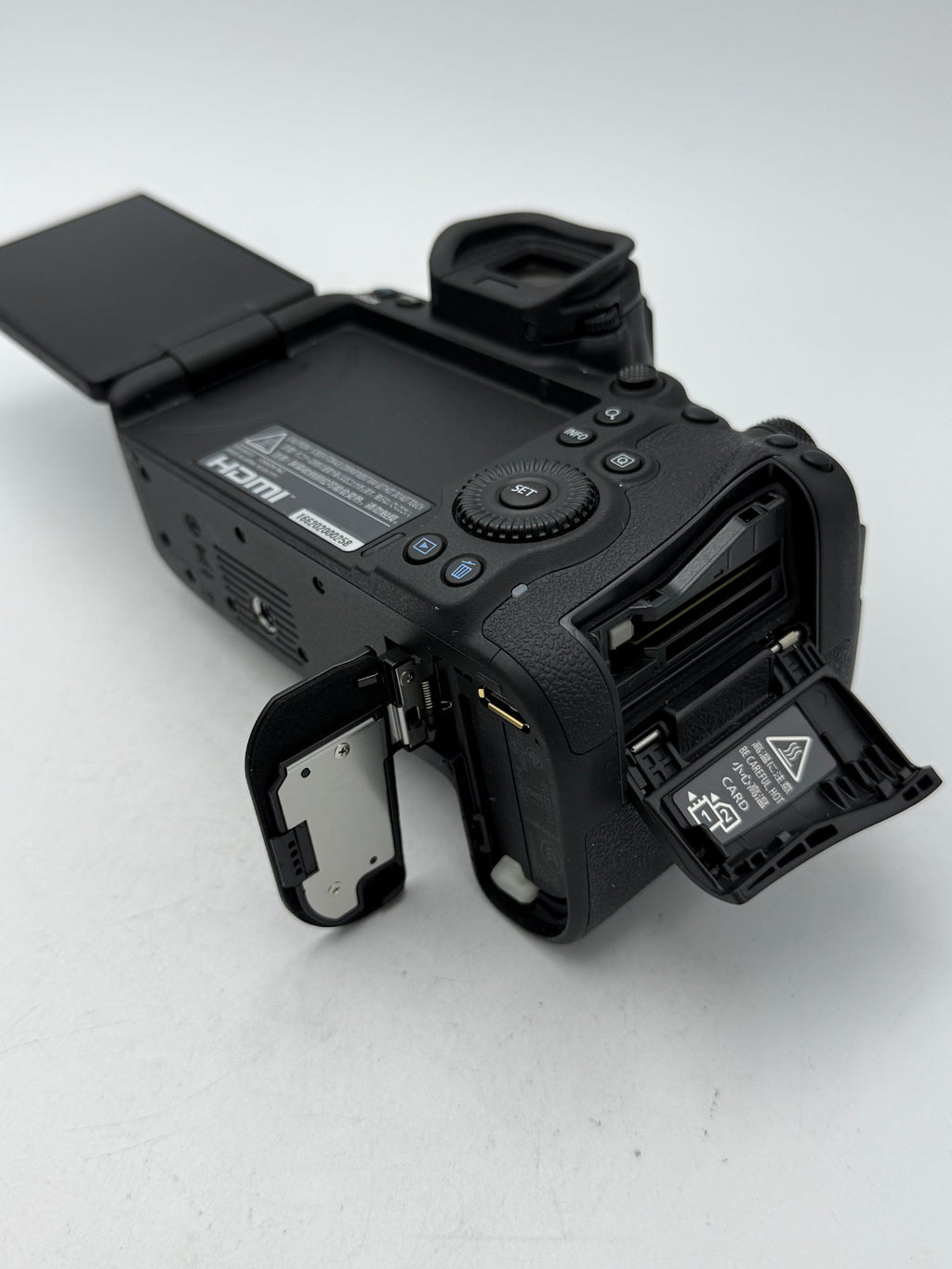 Used Canon Open Box Canon R6 mark iii Mirrorless Full Frame Body Only (36 total Clicks)