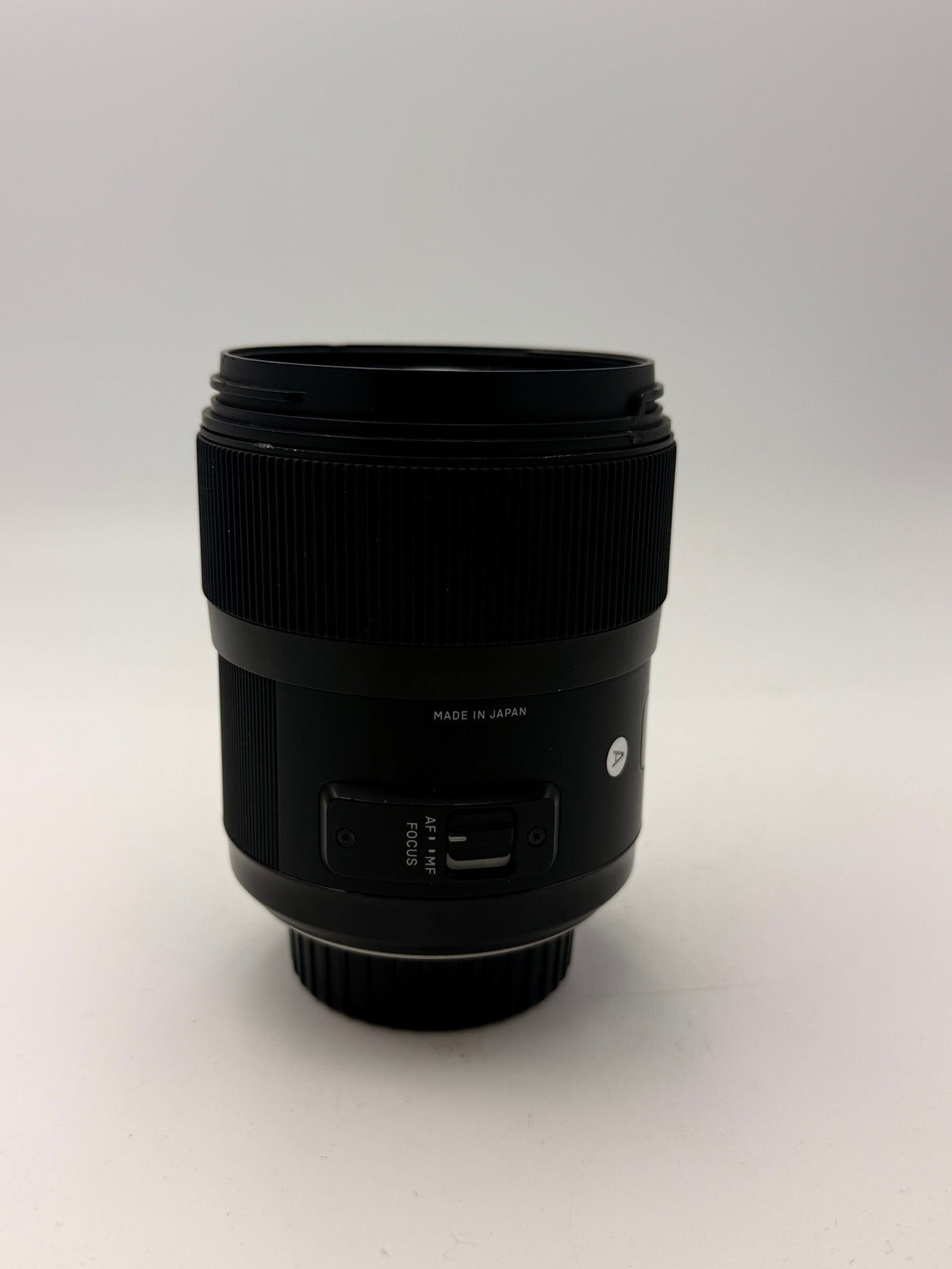 Used Sigma 35mm f/1.4 DG Art (Nikon F)