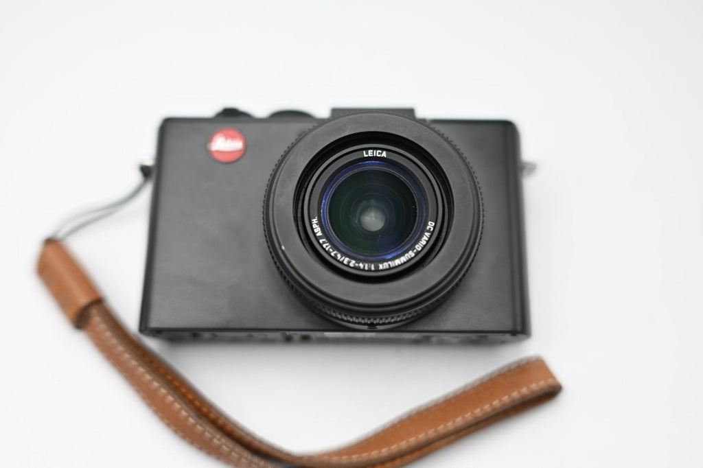 Used Leica D-LUX 6 Black Compact Digital Camera W/ Leica Leather Case