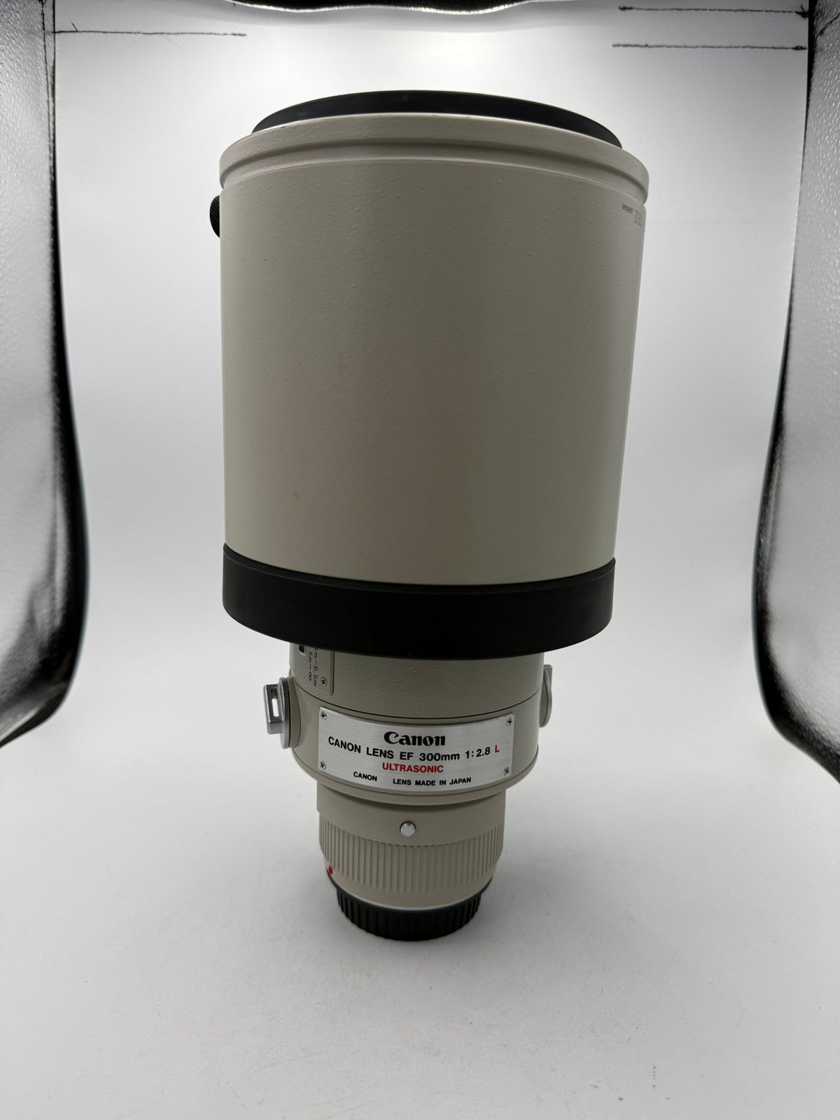 Used Canon EF 300mm f/2.8 USM L