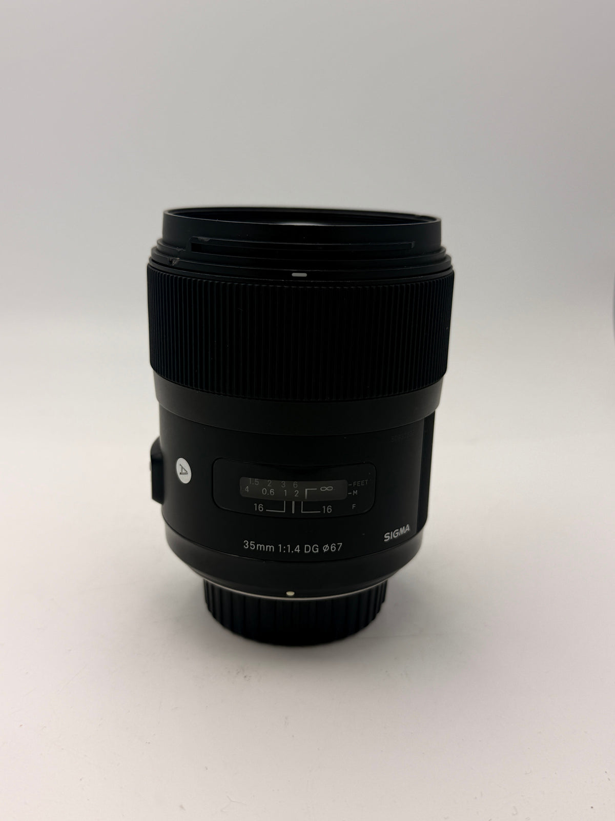 Used Sigma 35mm f/1.4 DG Art (Nikon F)