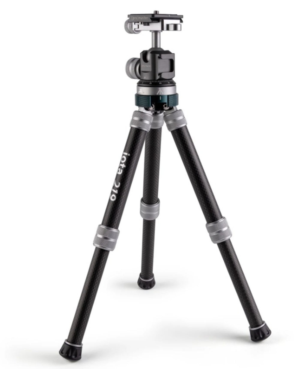 Promaster iota 219 Ultralightweight Tabletop Tripod Kit - Carbon Fiber