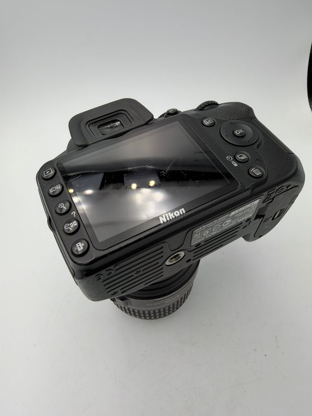 Used Nikon D3200 with 18-55mm Kit