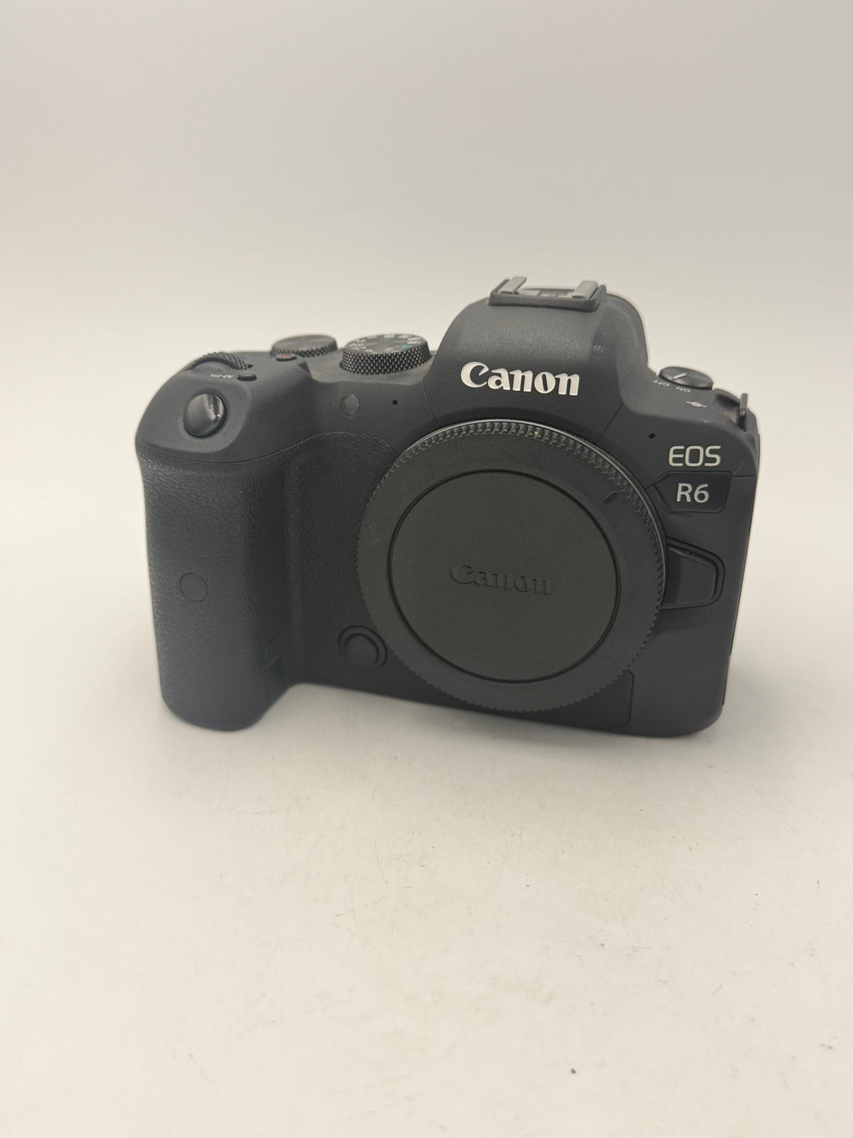 Used Canon R6 Body Only (5k Clicks)