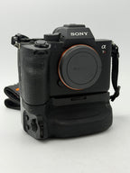 Used Sony A7R IV Body with Meke Battery Grip
