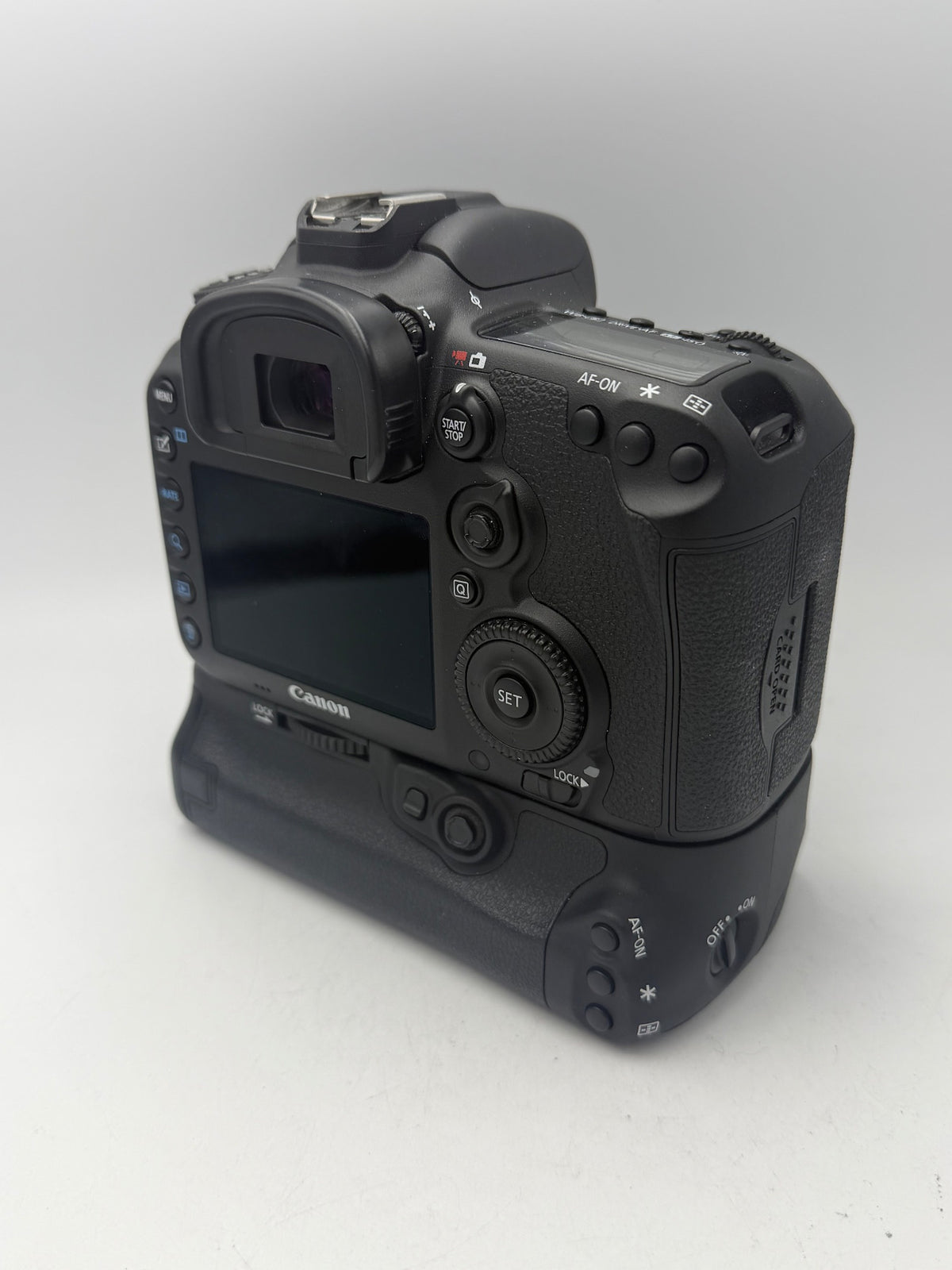 Used Canon 7D Mark II with Battery Grip (25k Clicks)