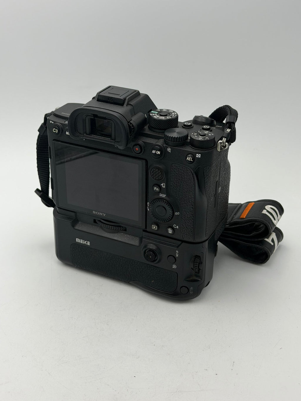 Used Sony A7R IV Body with Meke Battery Grip
