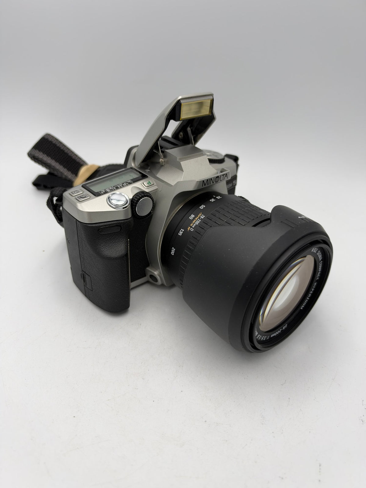 Used Minolta Maxxium S 35mm film camera, Sigma 28-200mm f/3.5-5.6 Macro lens