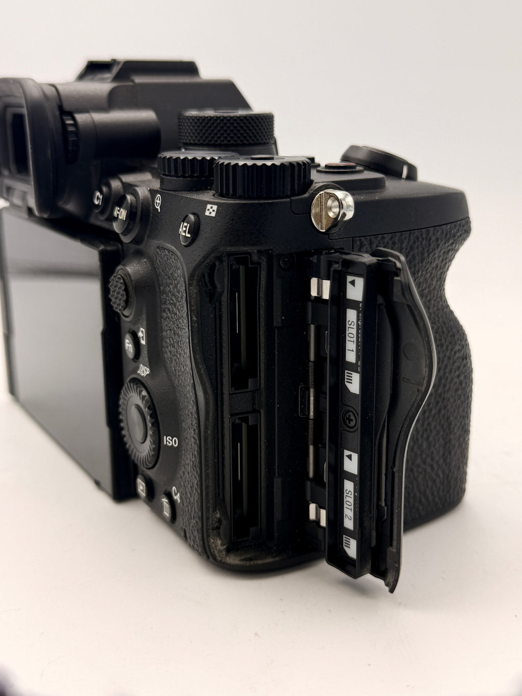 Used Sony A7R V Mirrorless Camera (84k Clicks)