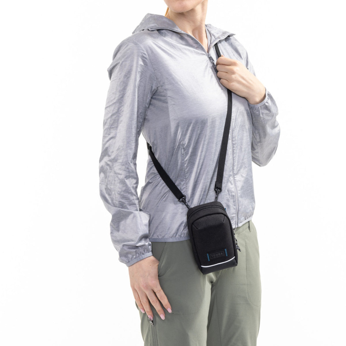 Tenba Skyline v2 4 Pouch (Black)